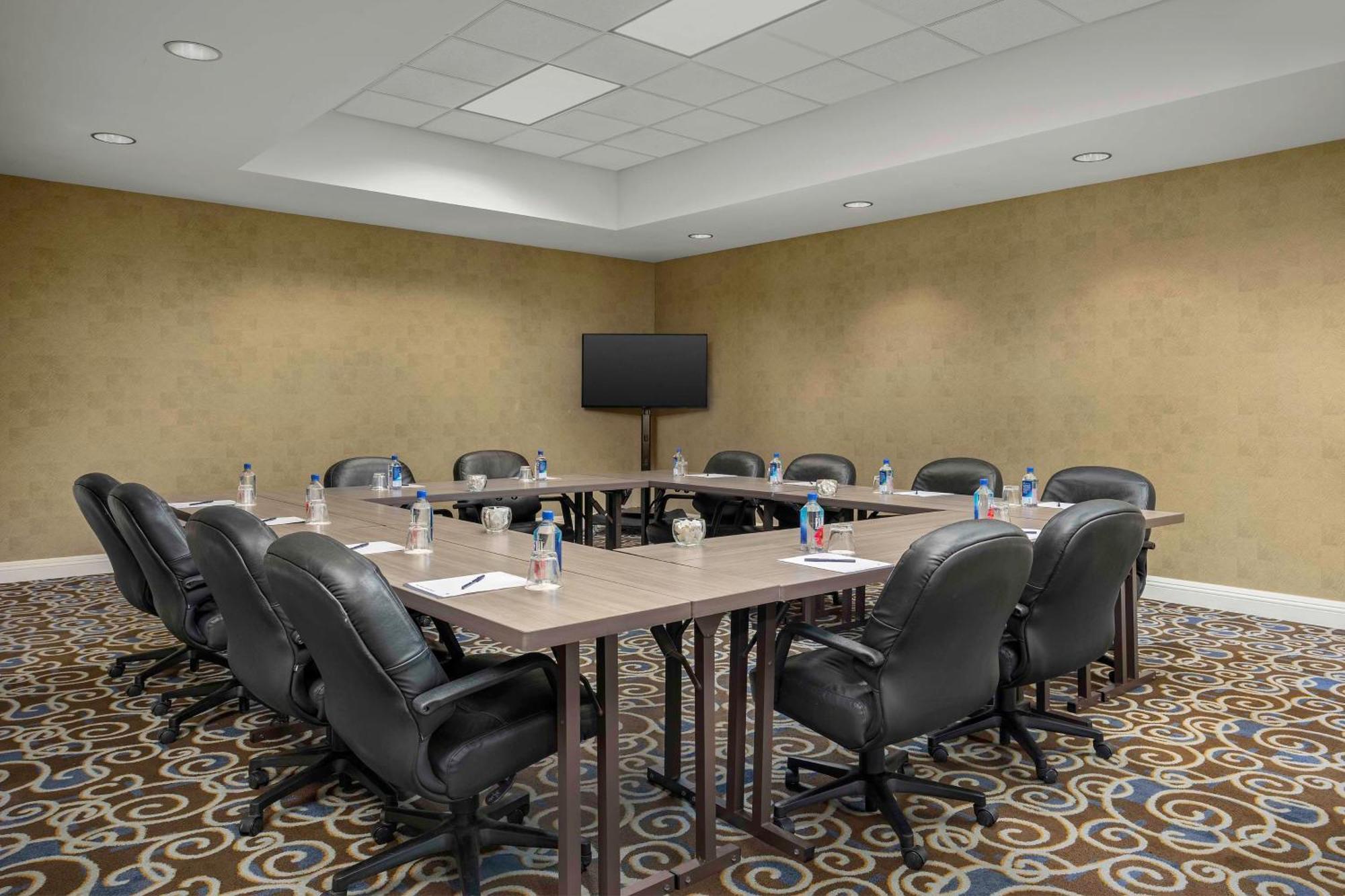 Doubletree By Hilton Chicago O'Hare Airport-Rosemont Hotell Exteriör bild